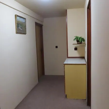 Roudny Domek alpejski *